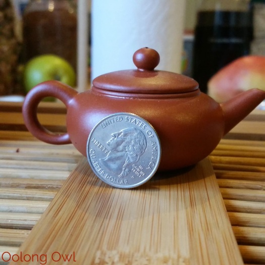 http://oolongowl.com/wp-content/uploads/2015/01/tiny-yixing-tea-pot-Oolong-Owl-10-525x525.jpg