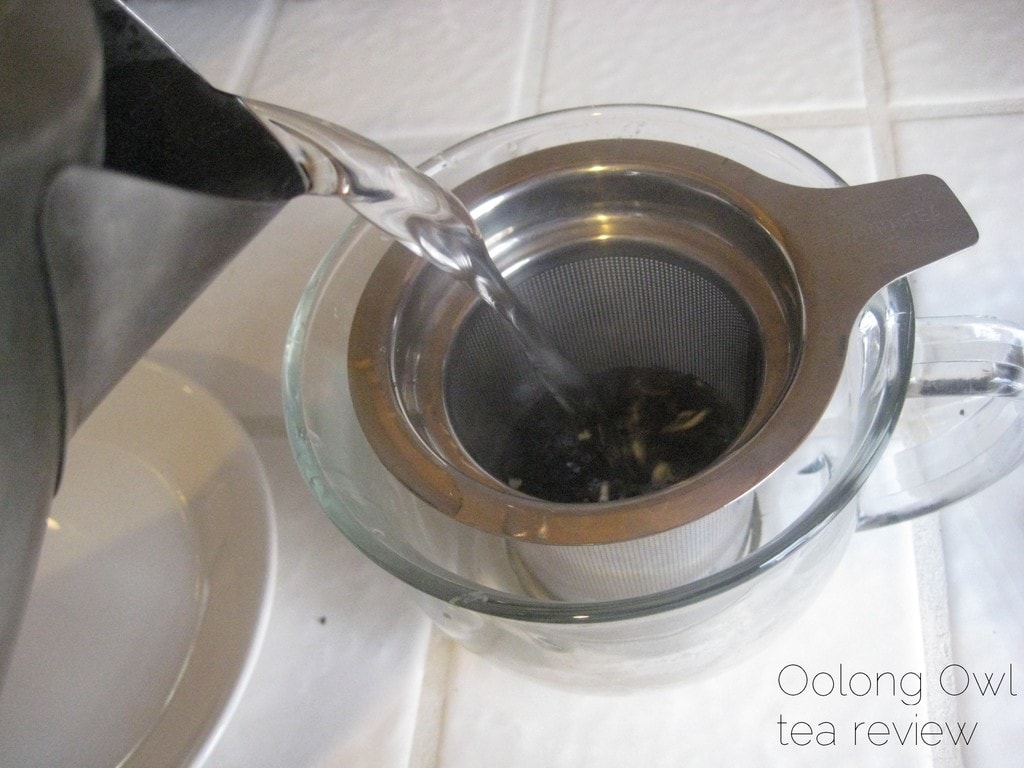 The Perfect Pear from Della Terra Teas - Oolong Owl tea review (4)