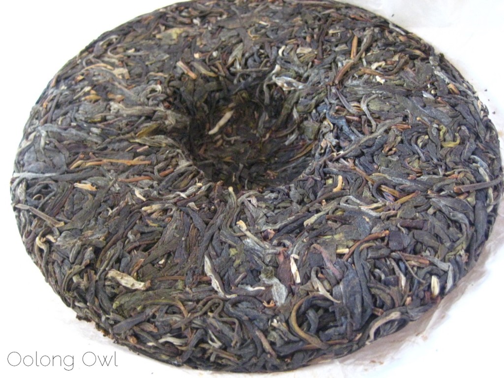 2012 Qui Yun Wild Arbor Raw Pu-er from Yunnan Sourcing - Oolong Owl Tea Review (2)