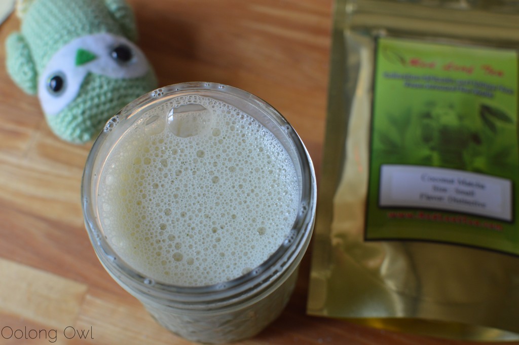 Coconut matcha from red leaf tea - oolong owl tea review (13)