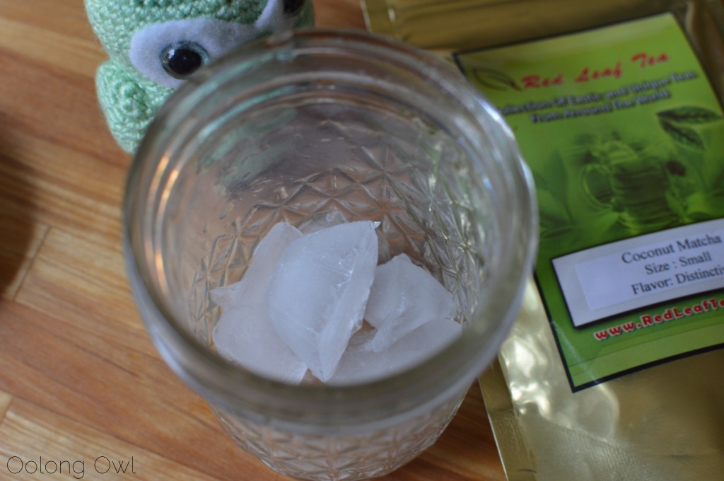 Coconut matcha from red leaf tea - oolong owl tea review (7)