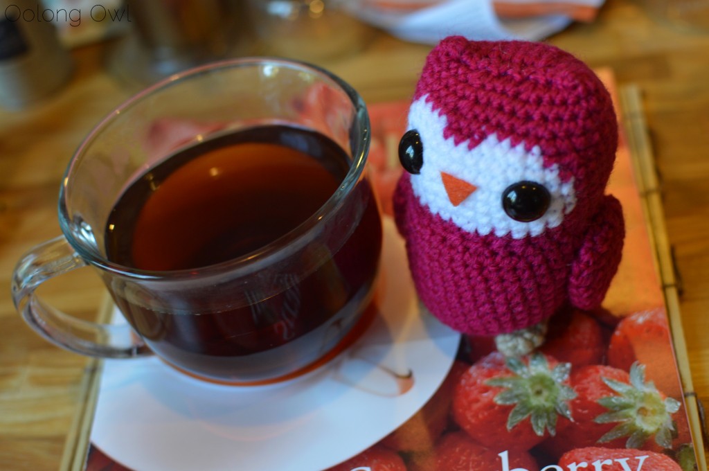 chocolate strawberry puer from lupicia - oolong owl tea review (4)
