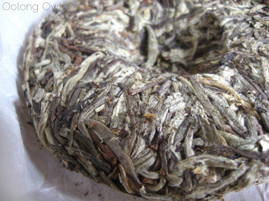 Mandala Tea Silver Buds Raw Puer 2012 - Oolong Owl Tea Review (4)