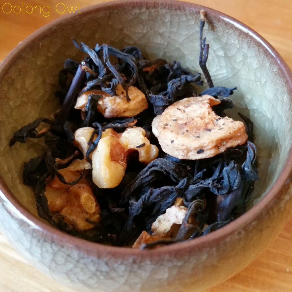 foxy roxy banana walnut treat tea from butiki teas - oolong owl tea review (2)