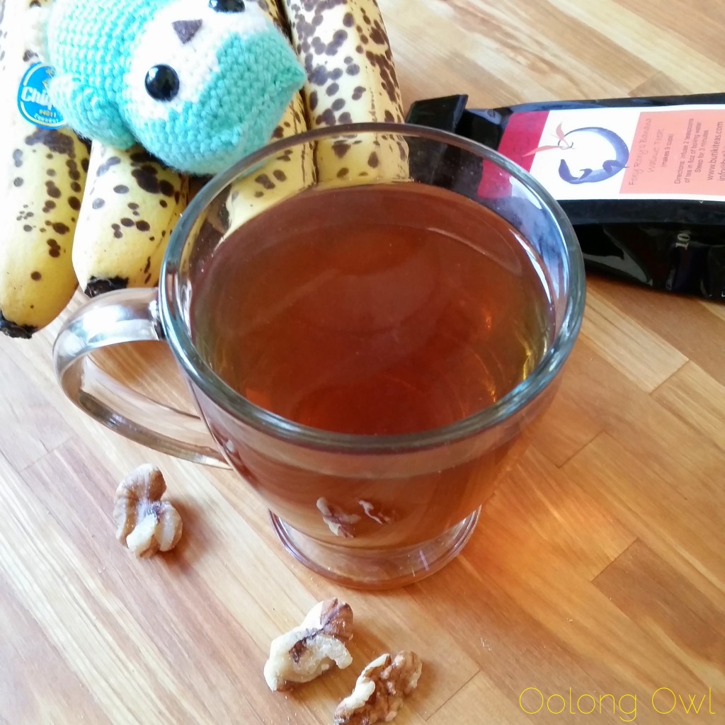 foxy roxy banana walnut treat tea from butiki teas - oolong owl tea review (5)