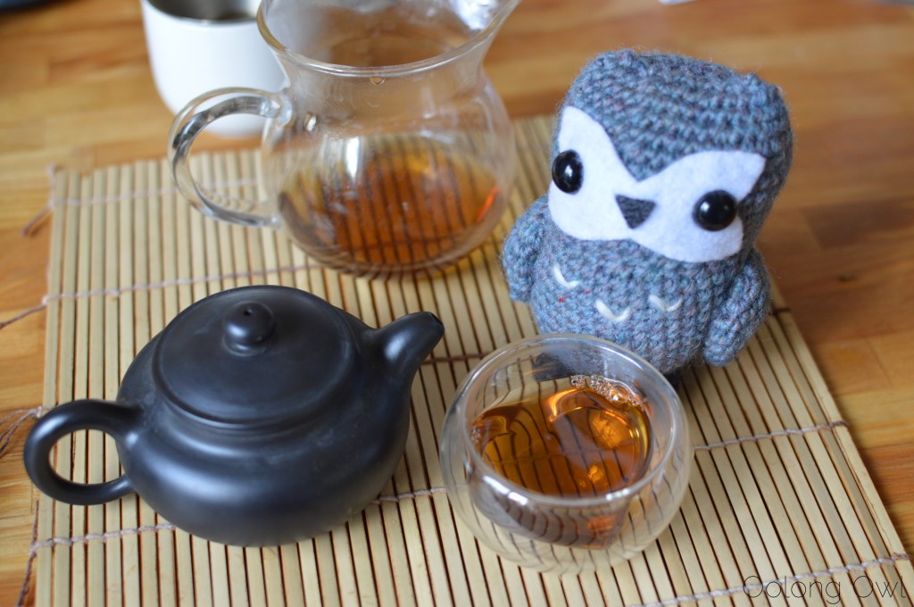 oolong owls little black tea pot (1)