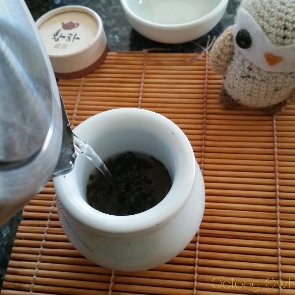 hwang cha gold korean tea - oolong owl tea review (4)