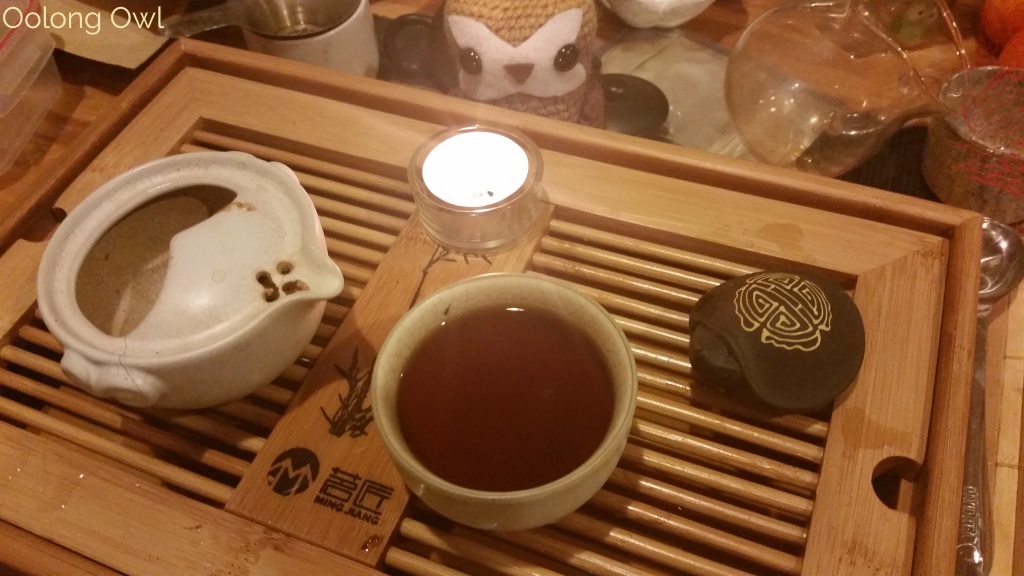 2013 ripe puerh and snow chrysanthemum - yunnan sourcing - oolong owl tea review (7)