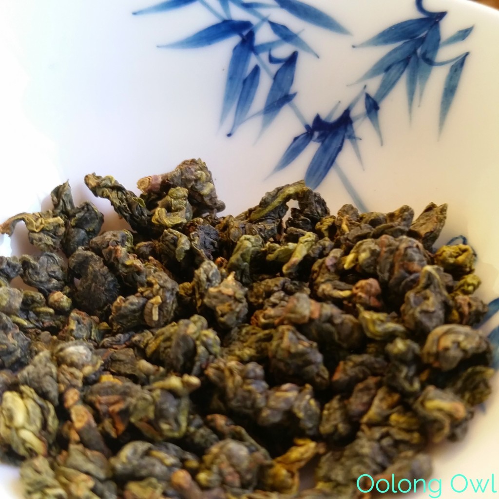 Dong Ding Jade Oolong from Palais Des thes - oolong owl tea review (2)