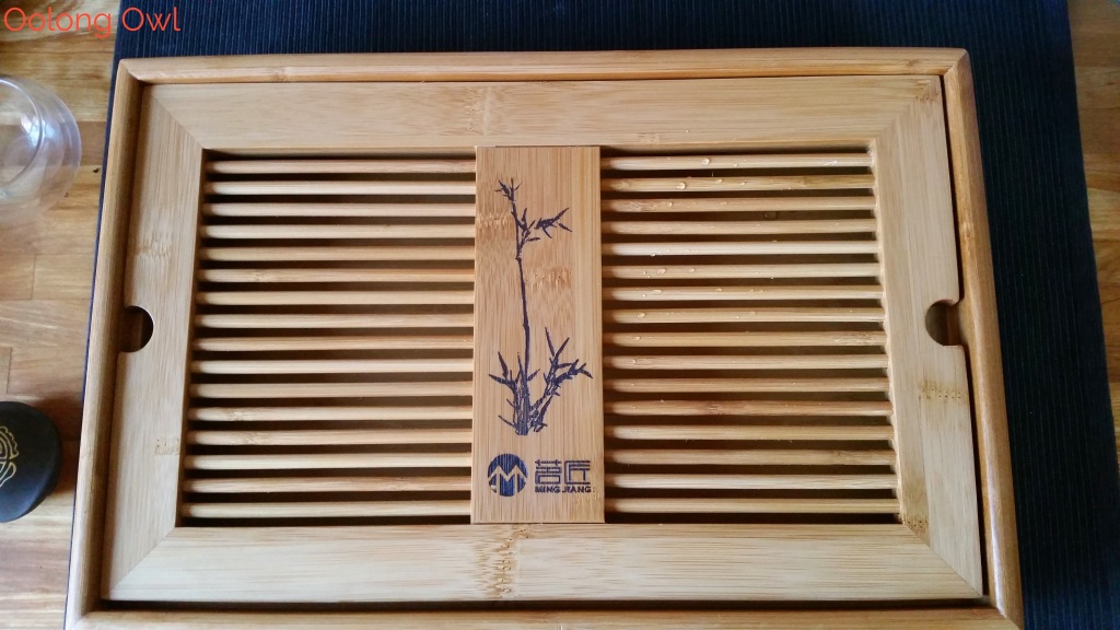 Bamboo tea tray - oolong owl tea review (5)