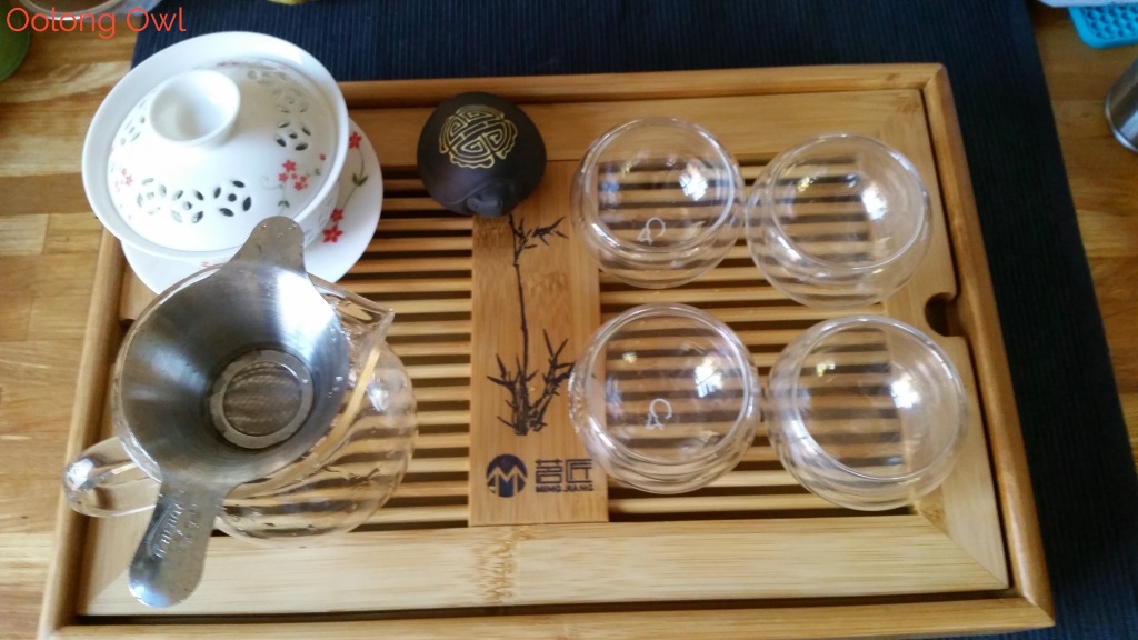 Bamboo tea tray - oolong owl tea review (7)
