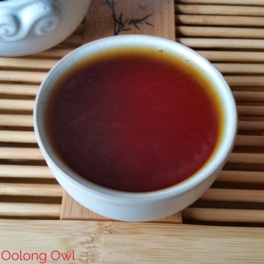 Yunnan Sourcing Spring 2013 Drunk on Red black - oolong owl tea review (4)