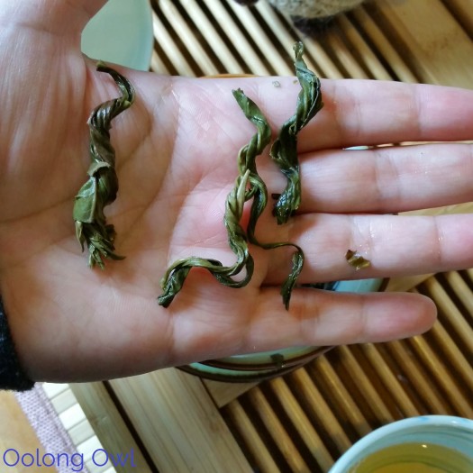2011 braided sheng pu'er - Oolong Owl Tea Review (6)