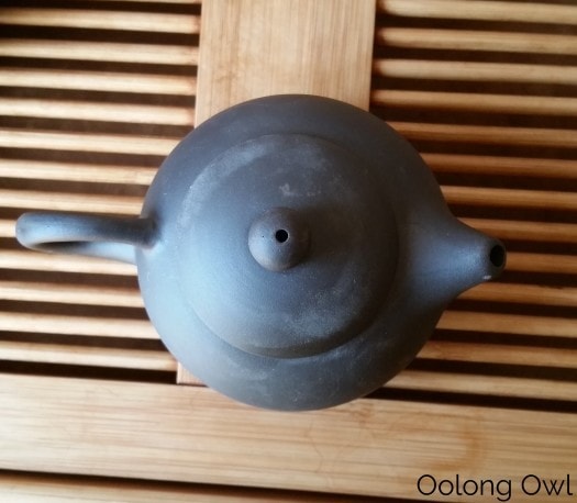 5 dollar yixing tea pot fail - Oolong Owl  (1)
