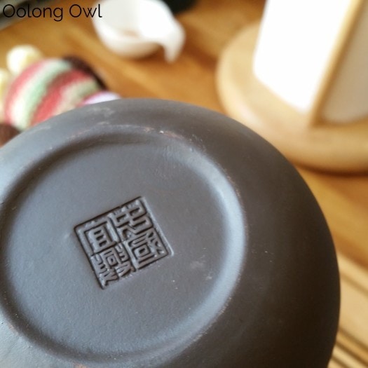 5 dollar yixing tea pot fail - Oolong Owl  (4)