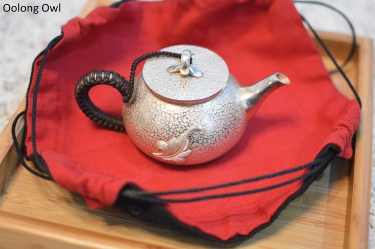 Silver teapot - Oolong Owl (1)